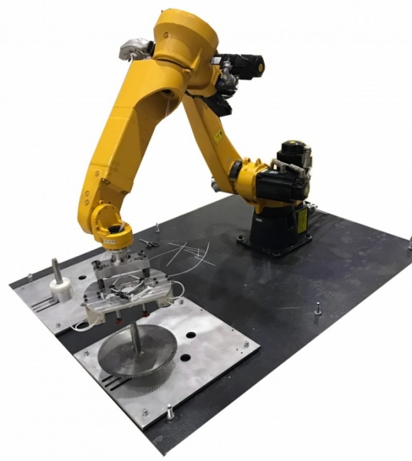 картинка Станок для заточки дисковых пил ROBO-X от компании Нова Механика